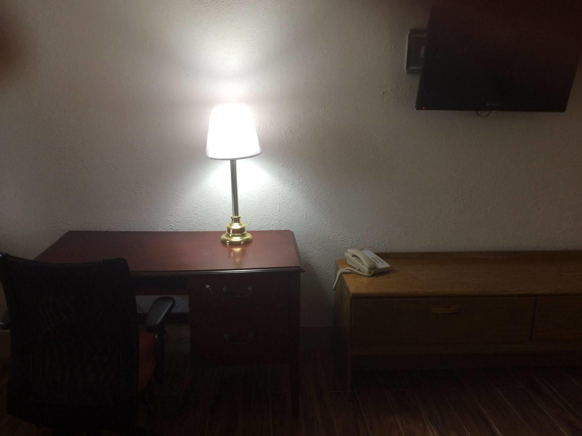 Studio 6 Suites Hurricane, Wv Екстер'єр фото